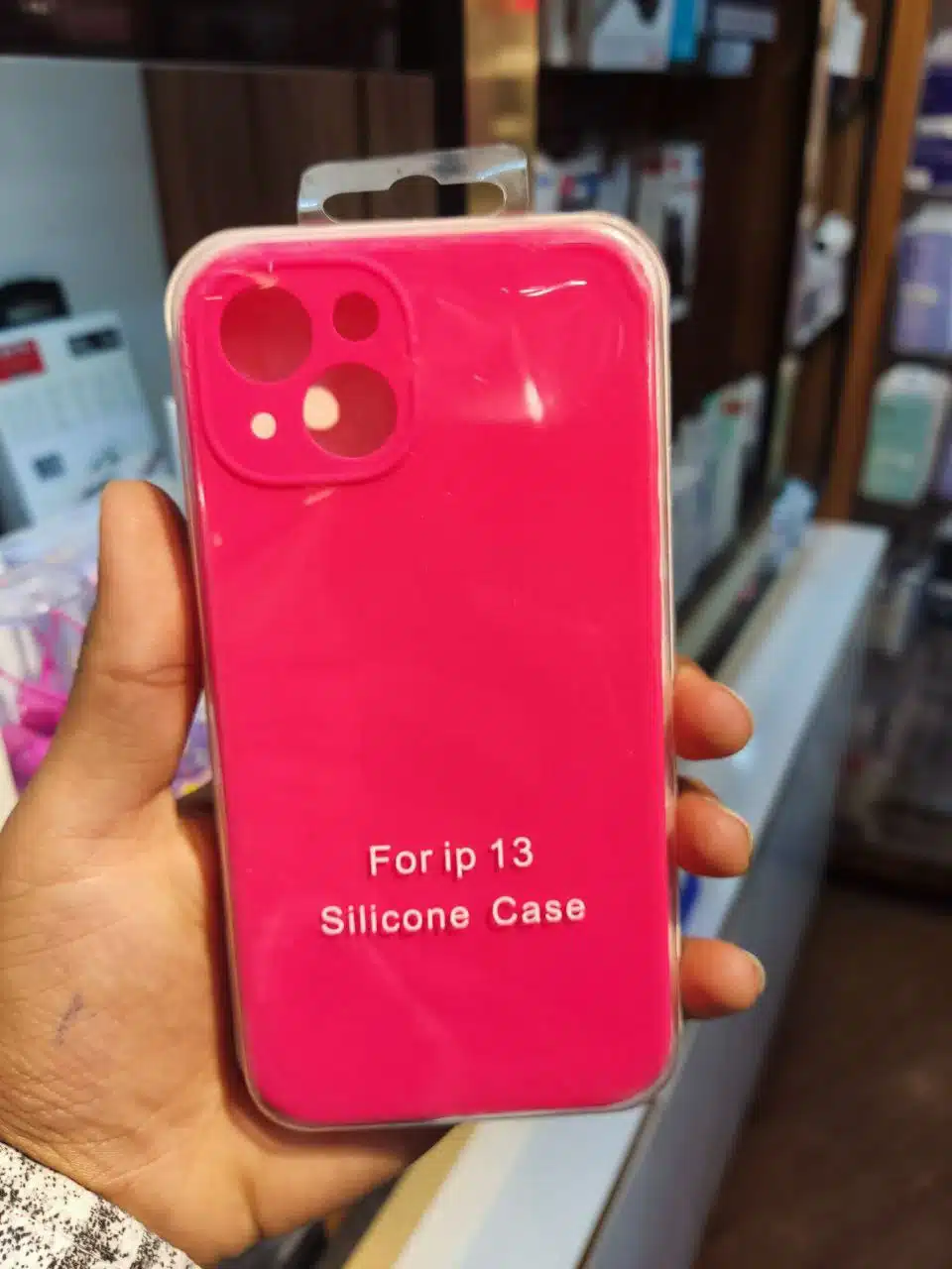قاب سیلیکونی آیفون ۱۳ رنگ صورتی روشن
